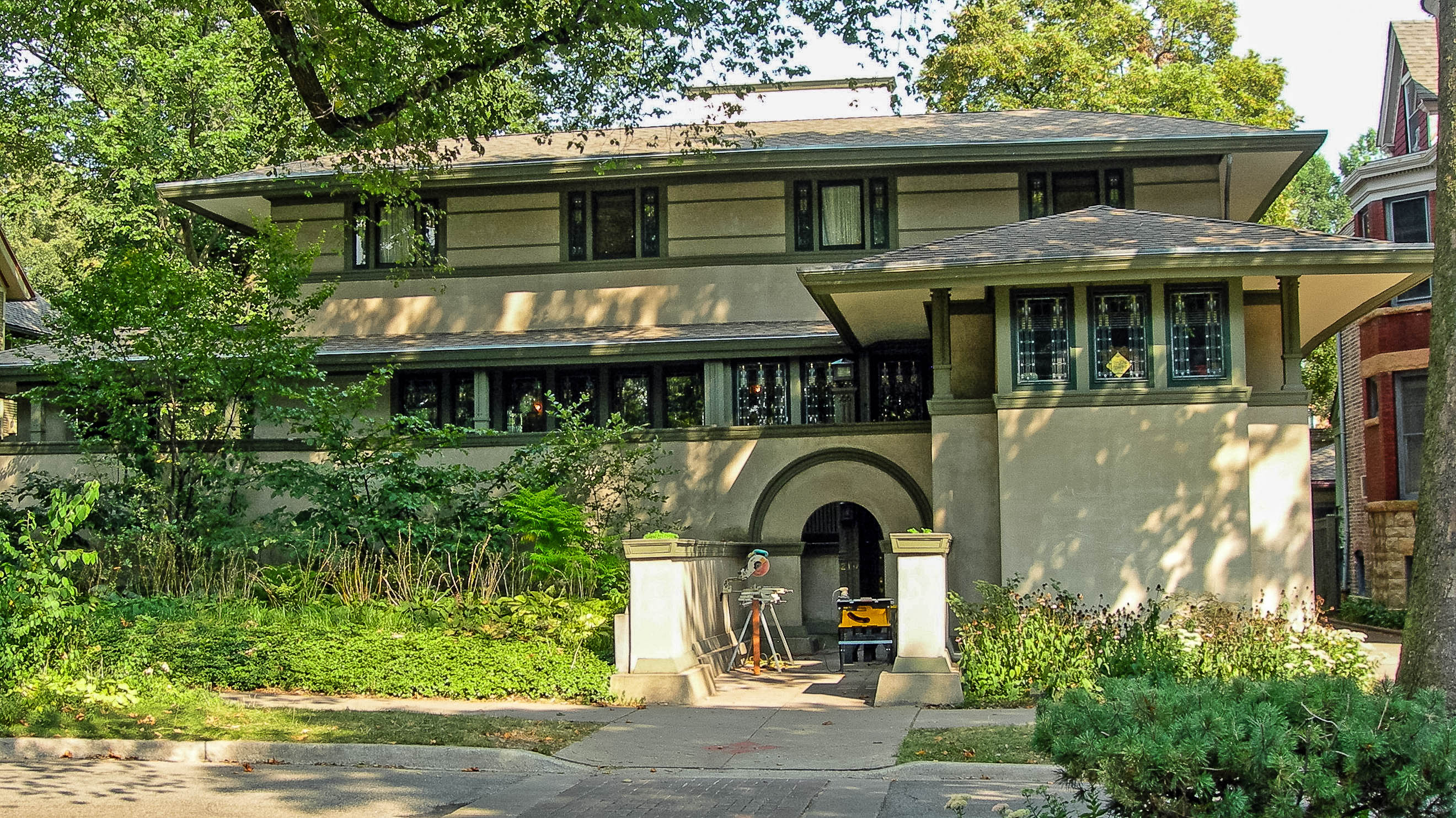 Frank W. Thomas House by Frank Lloyd Wright | キュウコン・ステンド ...